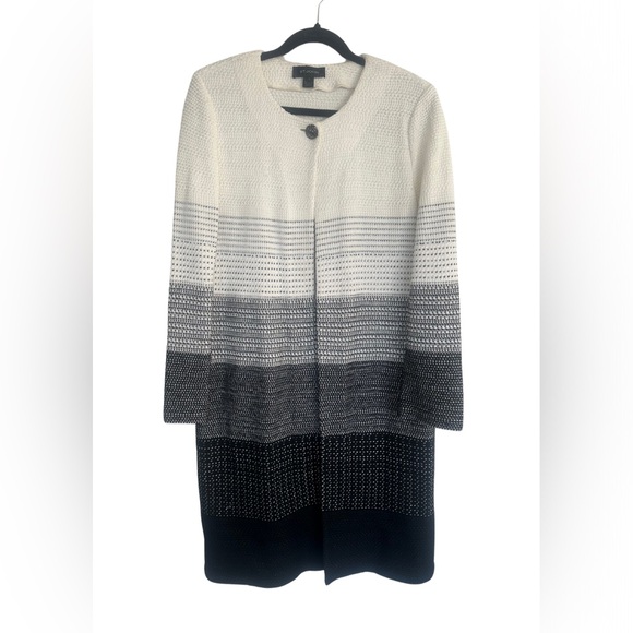 St. John Sweaters - St. John Size‎ 14 Black & White Ombre Knit Cardigan